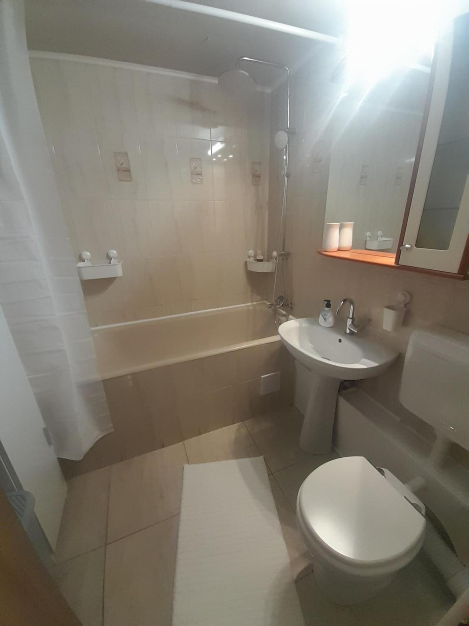 15 Minutes Apartment بوخارست المظهر الخارجي الصورة